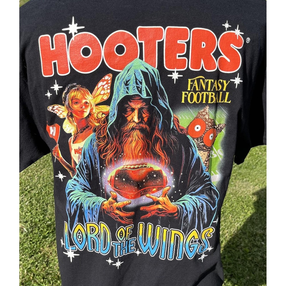 Hooters Fantasy Football Shirt Mens Large Black Lord Of The Wings Graphic Tee